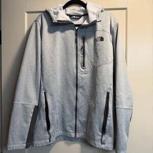 The North Face Men's Full-Zip Smooth Knit Fleece Hoodie